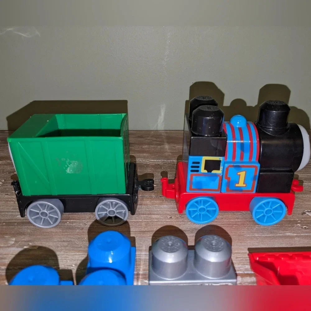Mega Bloks Thomas & Friends Blue Mountain Team-Up **READ DESCRIPTION**